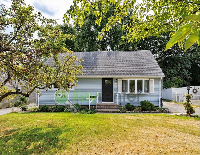 Building Photo - Sweet Clifton Cape on a Tree-Lined Street ... Rental
