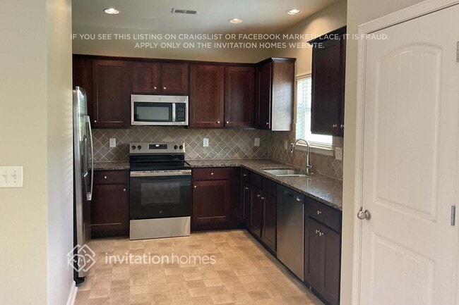 Photo - 384 Easley Dr SE