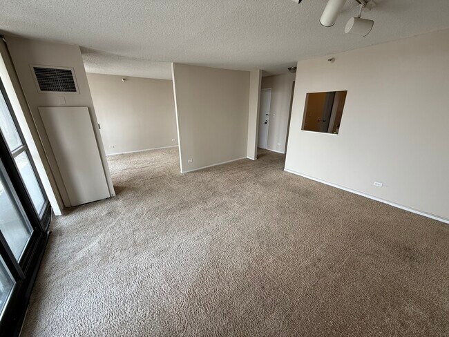 Photo - 10 E Ontario St Unit 3107