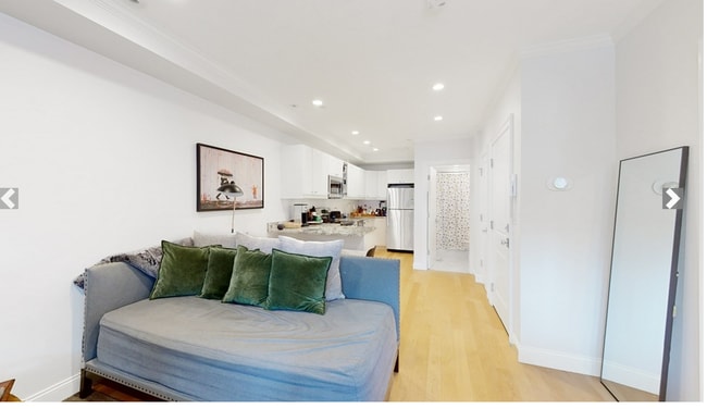 Photo - 296 Beacon St Unit 3