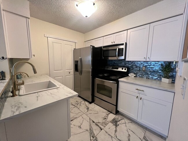 Photo - 1081 S Hiawassee Rd Unit #715