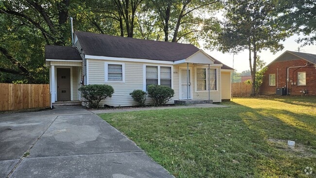 Building Photo - Adorable 3 bedroom, 2 bath home for lease.