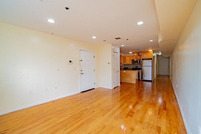 Photo - 540 29th St Unit 3rd Floor
