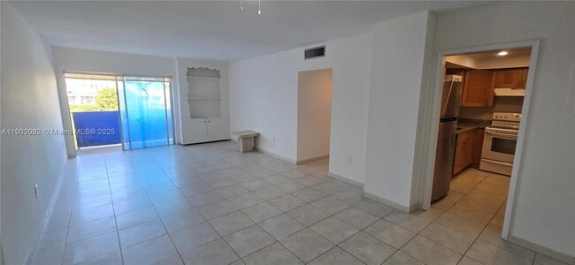 Building Photo - 400 Kings Point Dr Unit 624