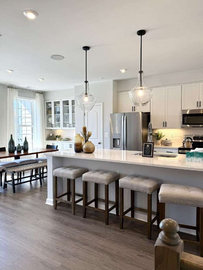 Building Photo - Modern 3-Bedroom Bethany Model Condo in Co... Unit 0