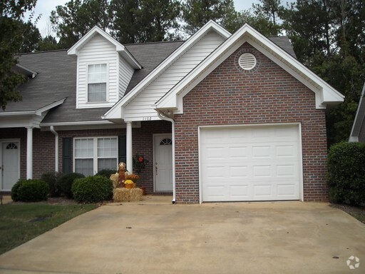 Building Photo - Asbury Hills Townhomes