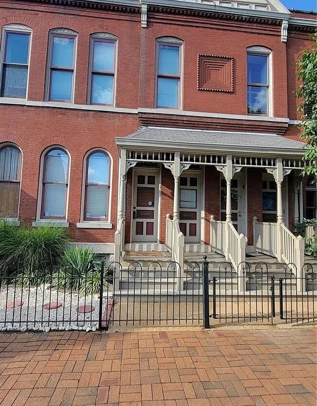 Photo - 2317 Hickory St