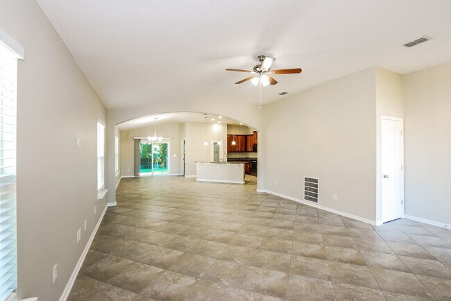 Photo - 252 Colorado Springs Way