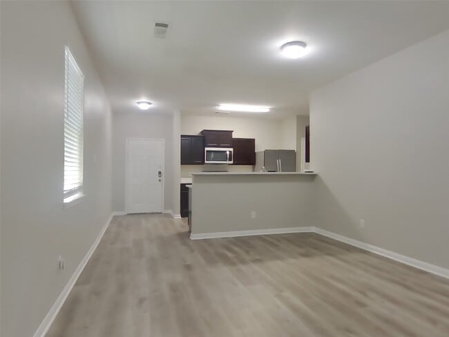 Building Photo - 2055 Sweet Lilac Dr