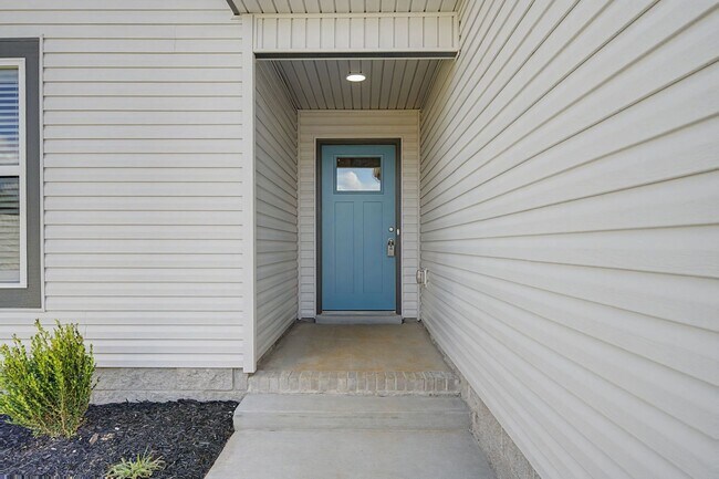 Photo - 199 Donegal Dr