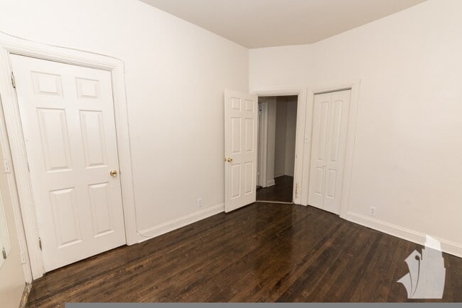 Photo - 839 W Cornelia Ave Unit # 01S