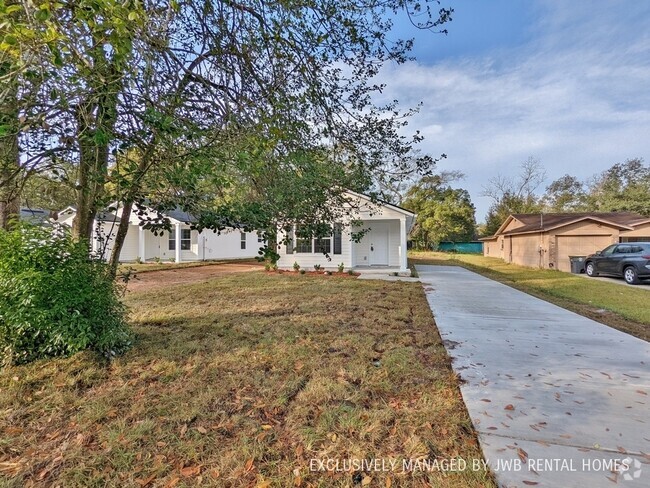 Building Photo - 3338 Almeda St Rental