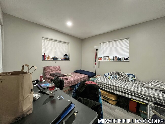 Photo - 226 Parker Hill Ave Unidad 4