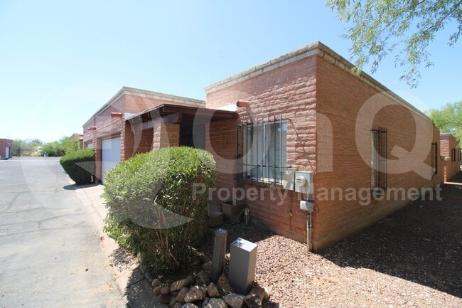 Photo - 295 E Root Way