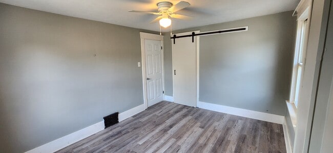 Photo - 258 McGowan St Unidad 2