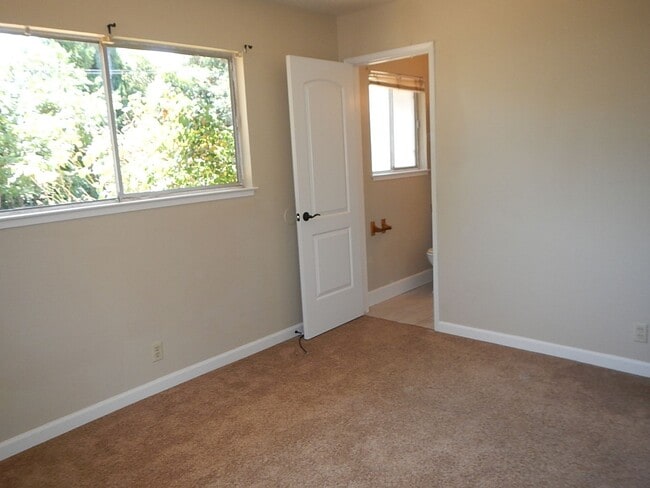 Photo - Charming 4Bed 2 Bath in great family neigh...