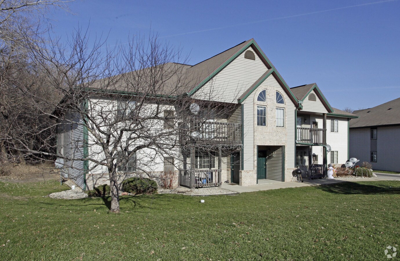 Rockwell Apartments - Rockwell Apartments