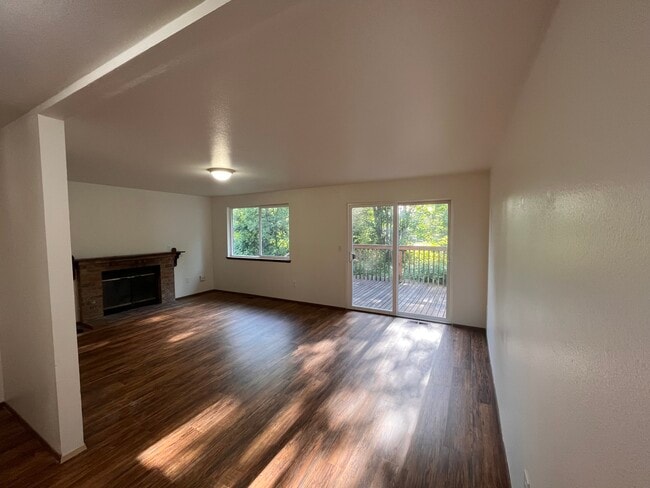 Photo - 3809 Maple Ave Unidad 3809