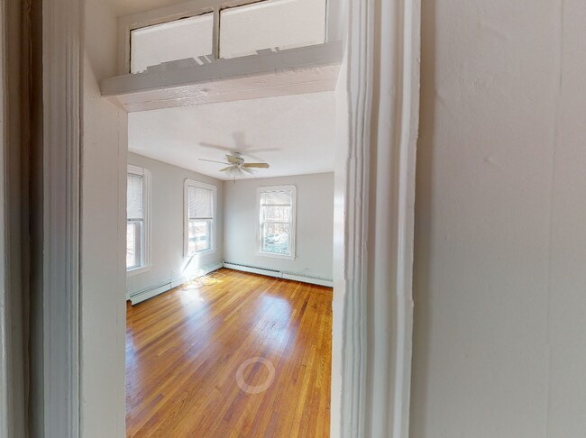 Photo - 564 Green St