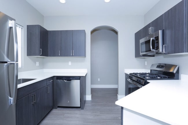 2BR, 2BA - 1146 SF Kitchen