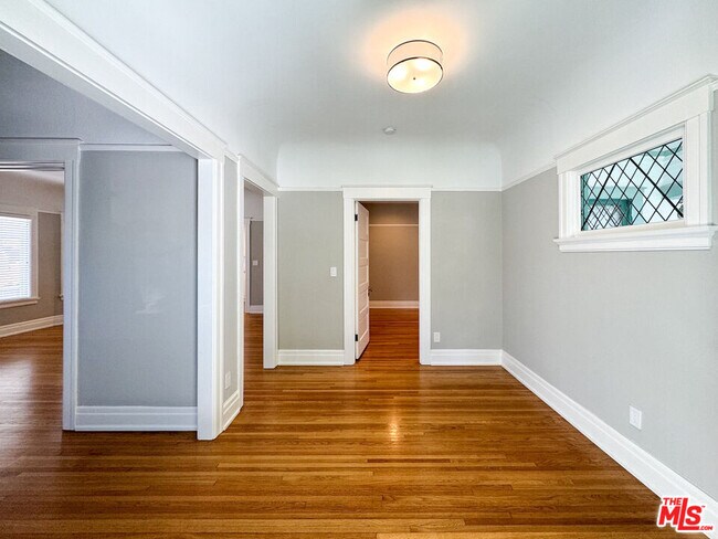 Photo - 922 W Kensington Rd