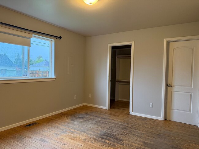 Photo - 6244 S Fife St