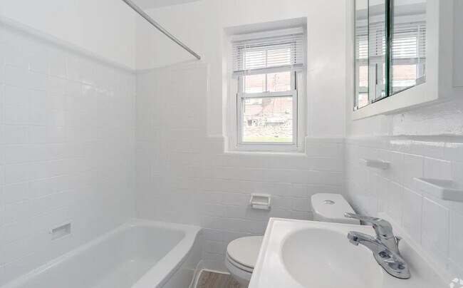 Photo - 1903 Bryn Mawr Ave Unit B2