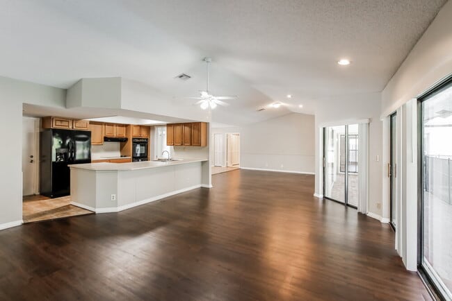 Photo - 21074 Shady Vista Ln