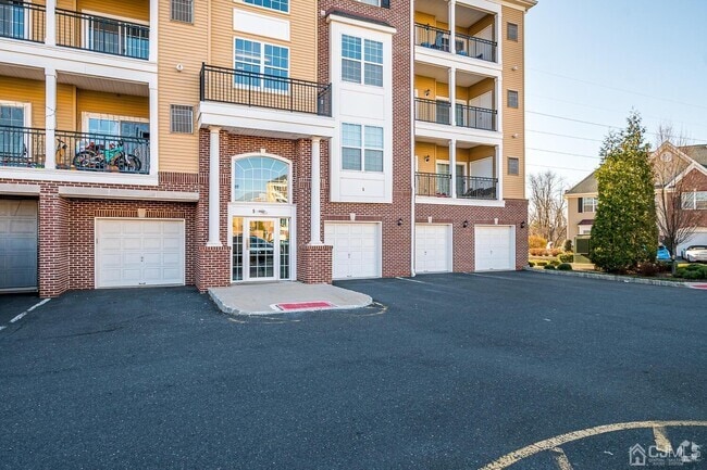 Building Photo - 536 Doral Ct Rental