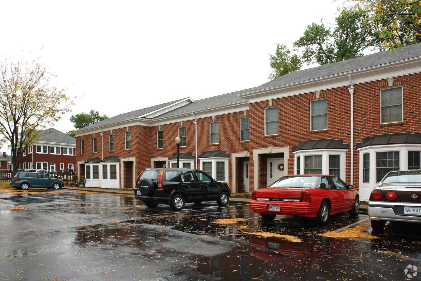 LTS 633 Maxwelton Court - LTS 633 Maxwelton Court Apartments