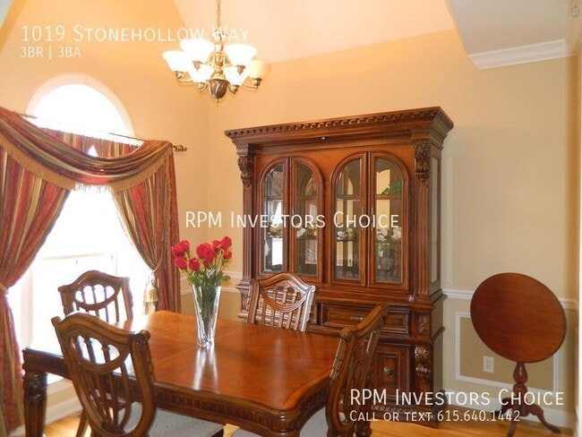 Photo - 1019 Stonehollow Way