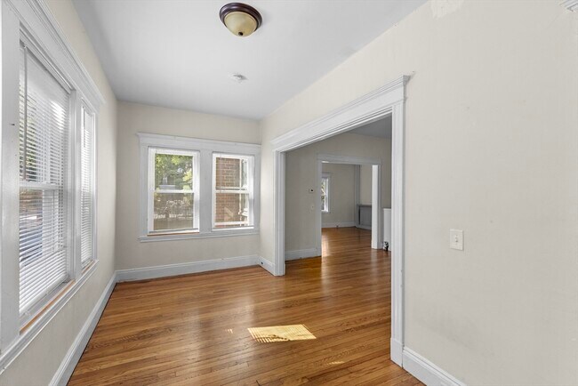 Photo - 227 Winchester St Unit A