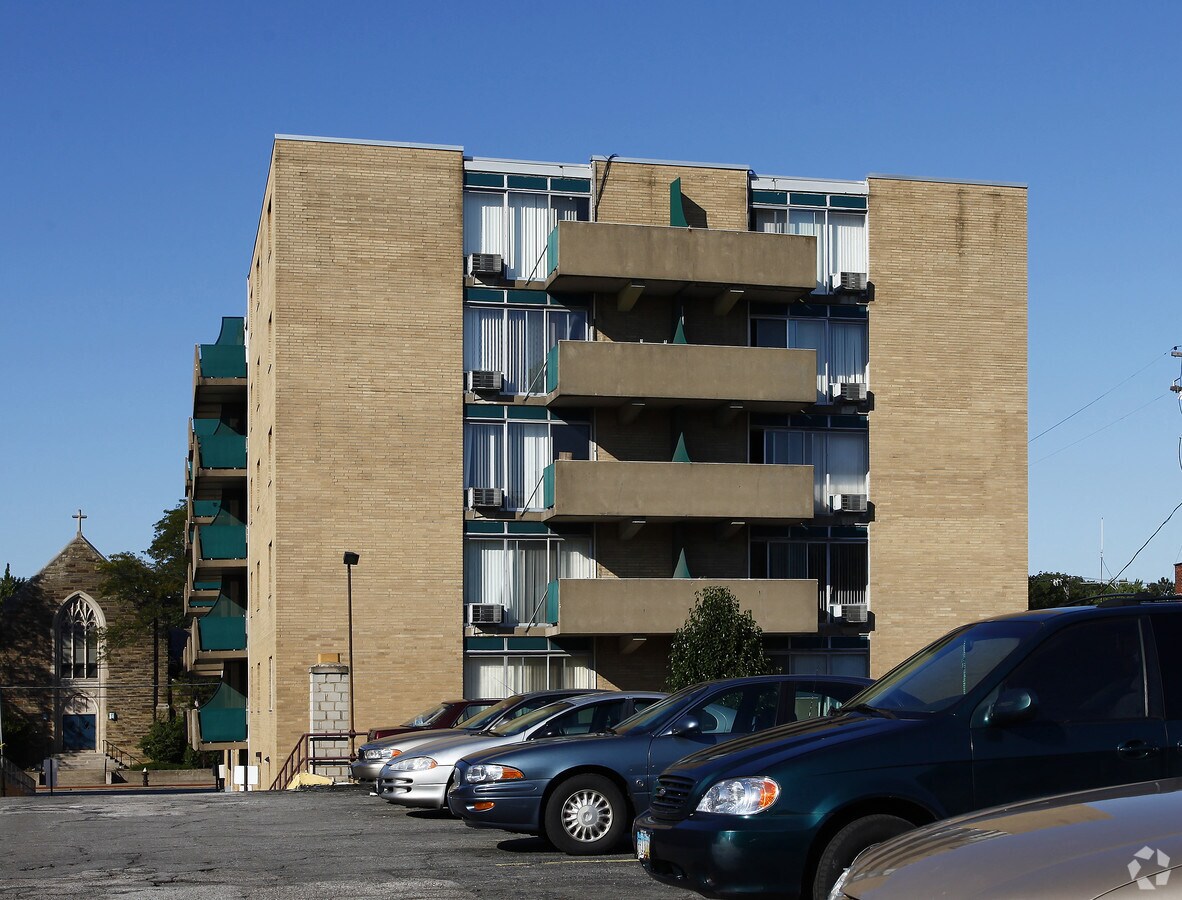 Photo - Delta Lakewood