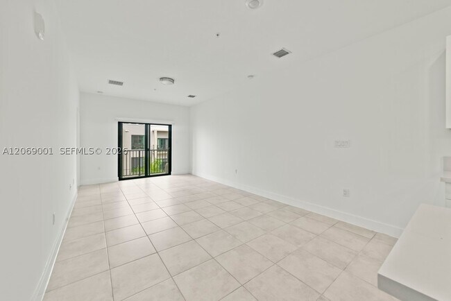 Photo - 8301 NW 41st St Unit B-408