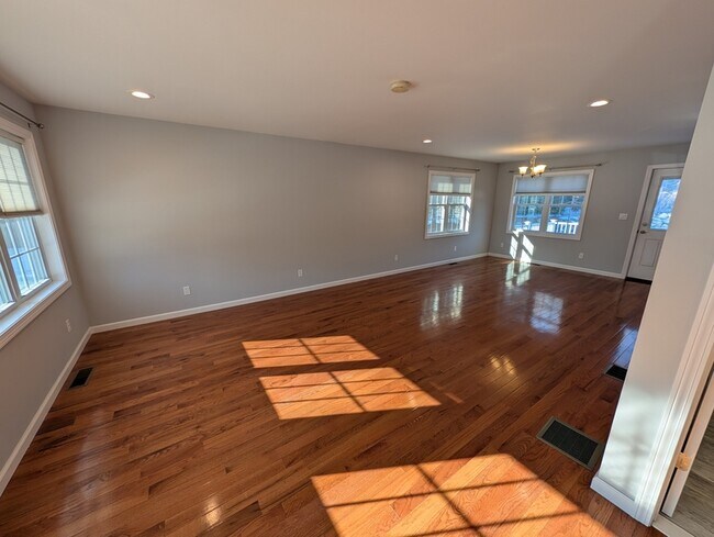 Photo - 227-229-229 River Rd