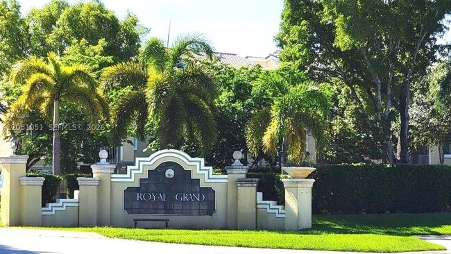 Building Photo - 2600 S University Dr Unit 307