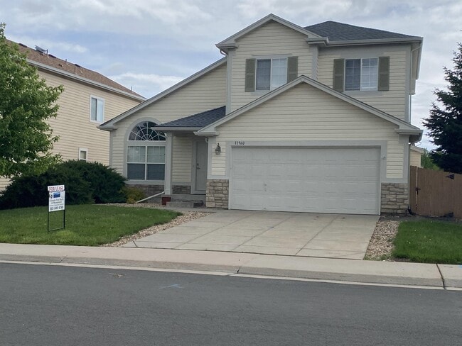 Building Photo - 11960 Meadowood Ln