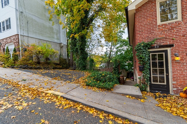 Photo - 59 S Franklin St