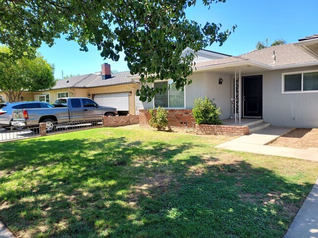 COME BY TAKE A PEEK! GREAT HOME FOR RENT, ... - COME BY TAKE A PEEK! GREAT HOME FOR RENT, ...