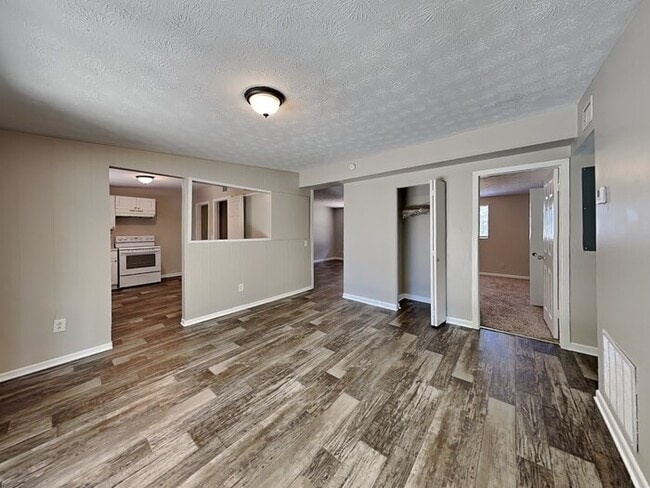 Photo - 2950 Wedgefield Blvd