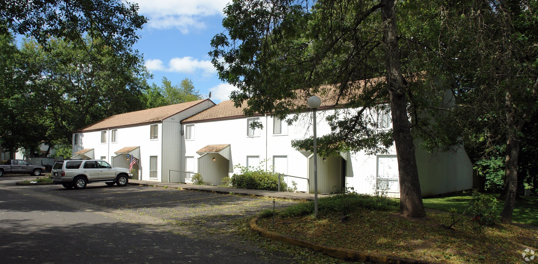 Devonshire Hills Apartments For Rent in Eugene, OR
