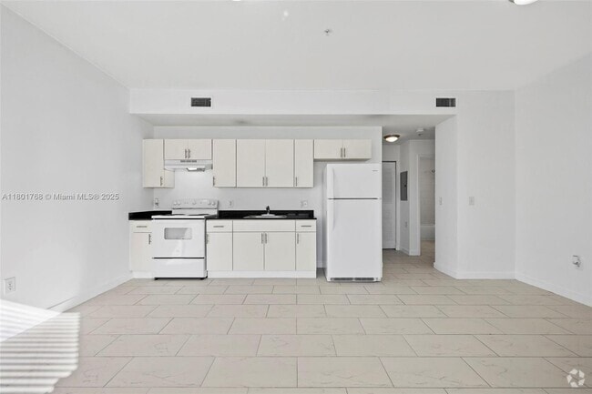 Building Photo - 405 E 7th St Unit 109 Rental