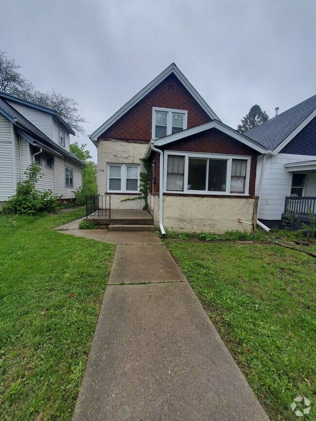 Building Photo - 3110 W Cameron Ave Unit 3110 Lower Rental