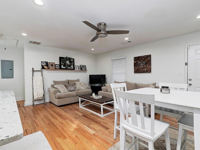 Photo - 3940 Forrest Ct