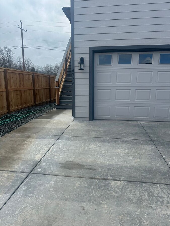 6920-1t - 4734-4736 Gebhard - 6920-1t - 4734-4736 Gebhard Apartment Unit 4736