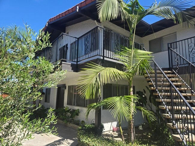 Building Photo - 247 Avenida Montalvo Unit Apartment 3
