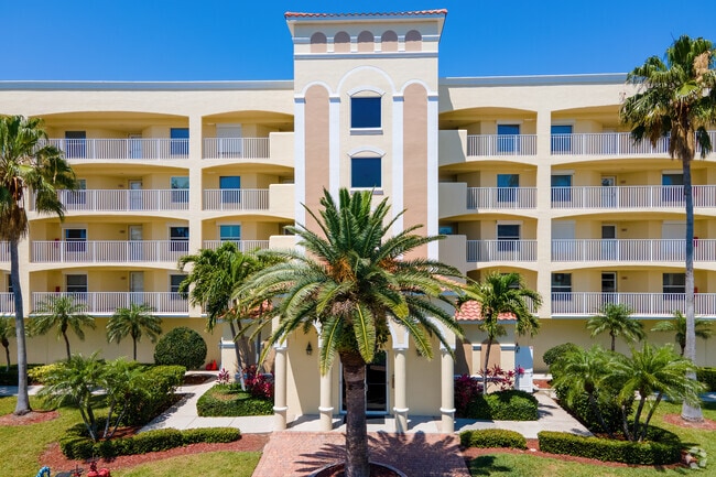 752 Bayside Dr. Cabo Cañaveral, FL 32920-3578 - Bayside Condominiums