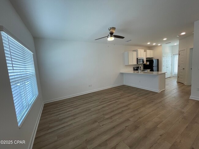 Photo - 5860 Tyndall Pkwy