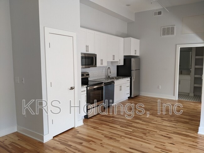 Photo - Betsy Town Flats