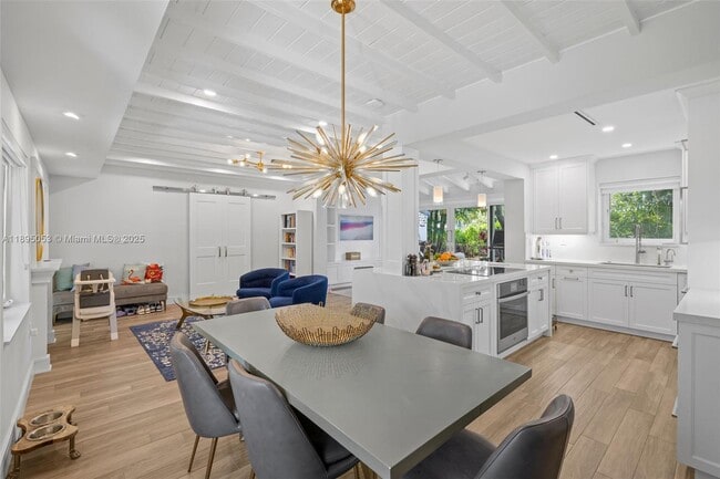 Photo - 90 NE 106th St